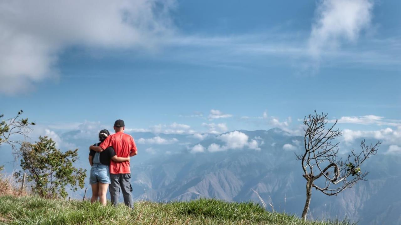 Hotel Campestre Abrazo Del Angel Aratoca ภายนอก รูปภาพ